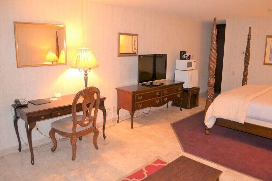 Merced Inn & Suites Exteriér fotografie